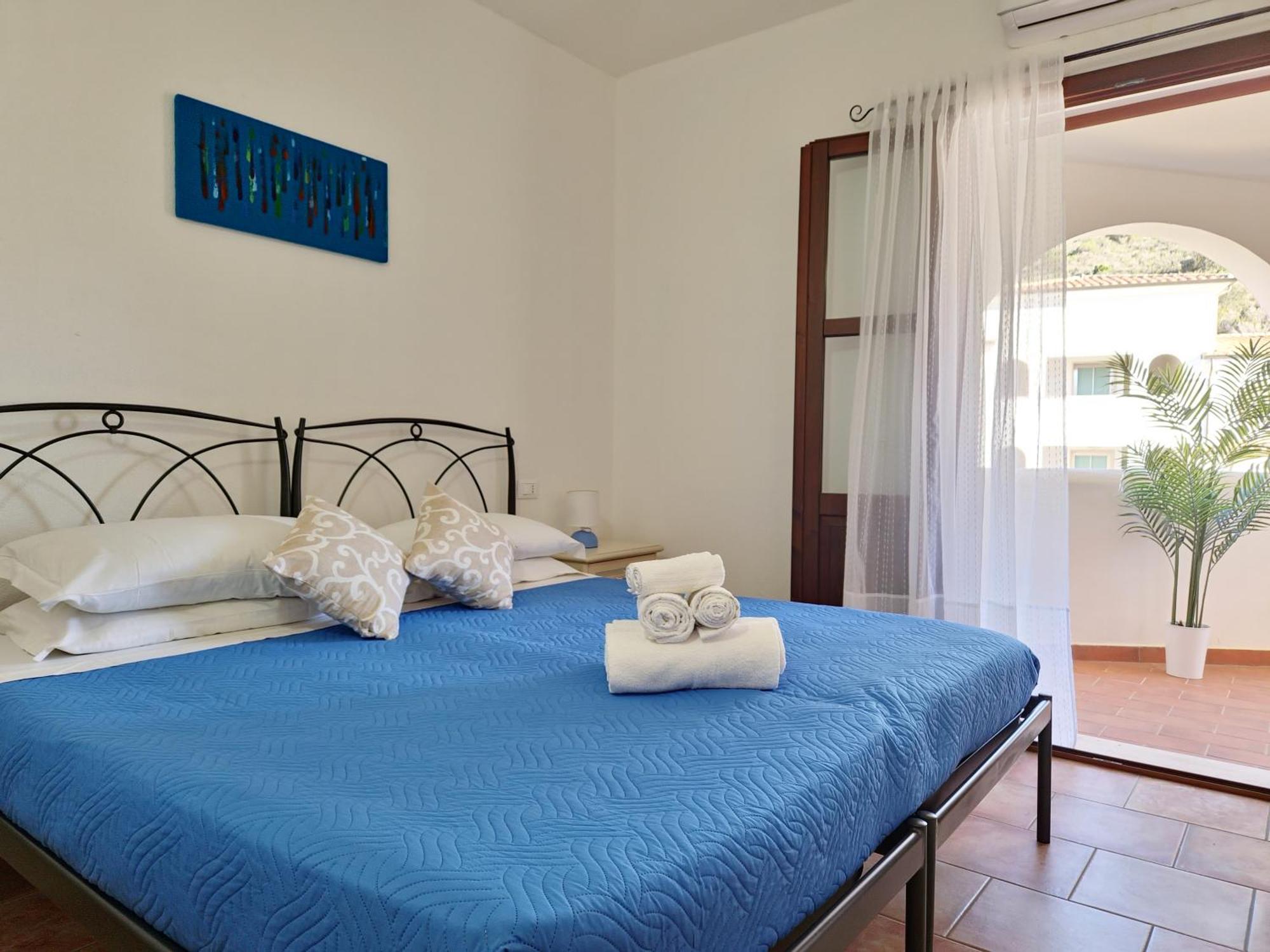 Dommos - Melodie Apartments Cala Liberotto Ngoại thất bức ảnh