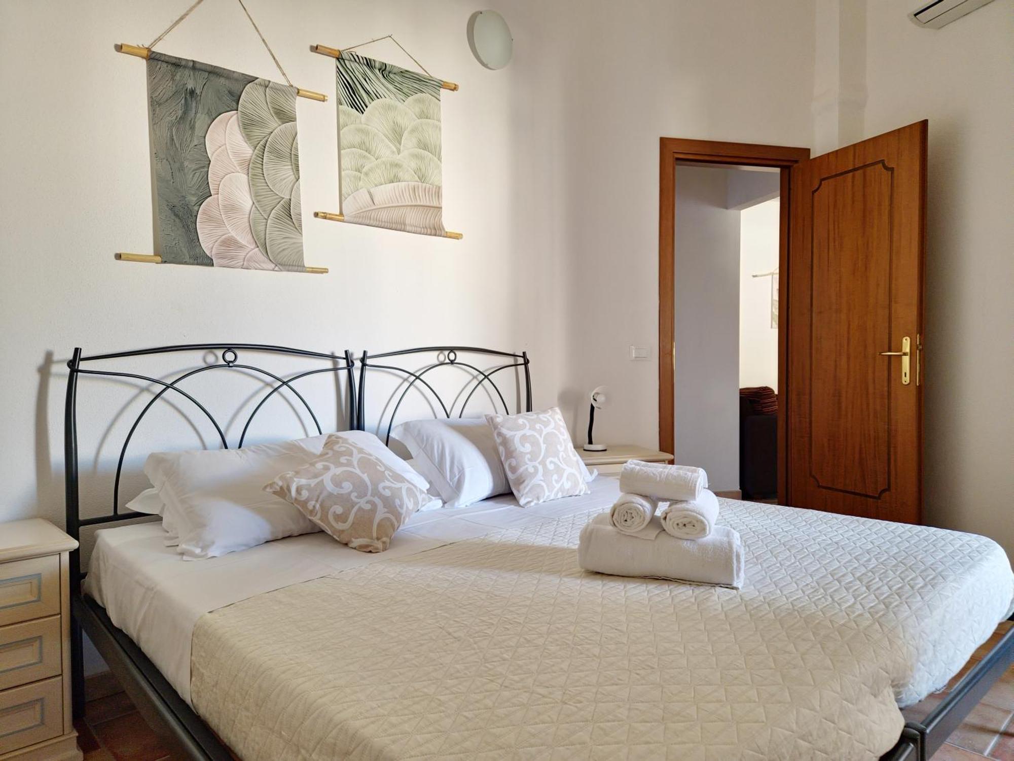 Dommos - Melodie Apartments Cala Liberotto Ngoại thất bức ảnh
